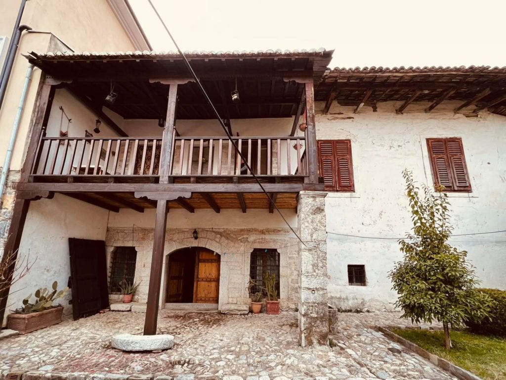 273122540 242062334758795 1265047123772555748 n - VisitShkoder