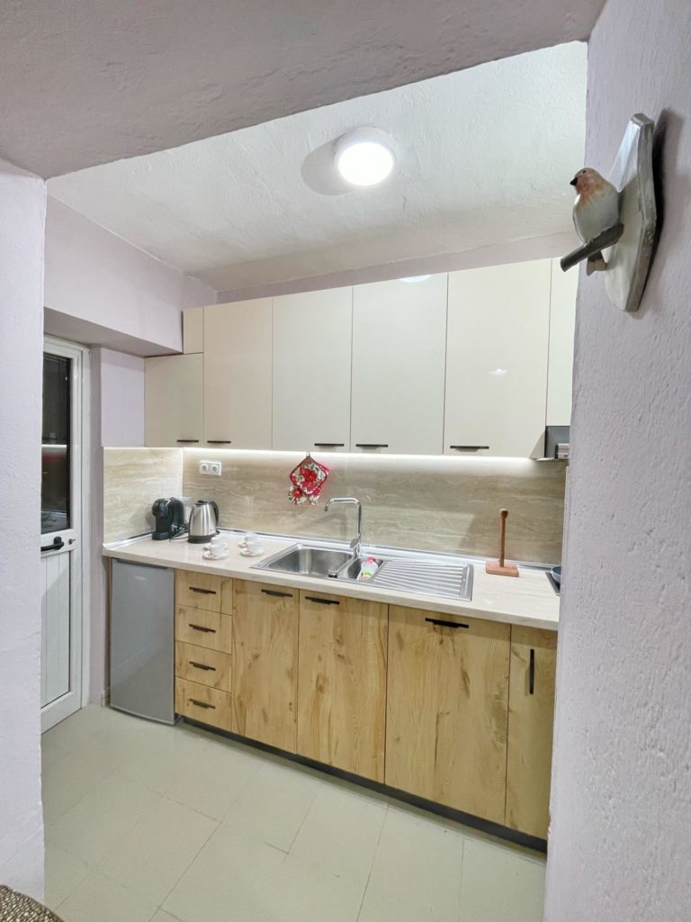 VisitShkoder-Shkodra-Apartments-5 svg+xml;charset=utf - VisitShkoder