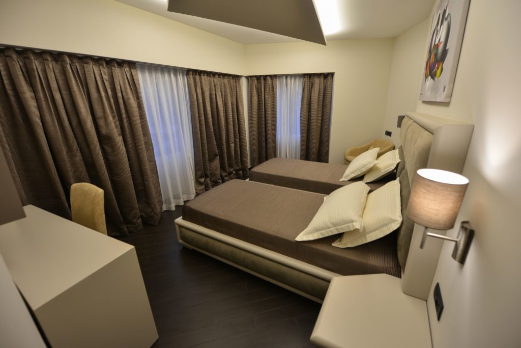visitShkoder - Petit Hotel Elita (3) svg+xml;charset=utf - VisitShkoder