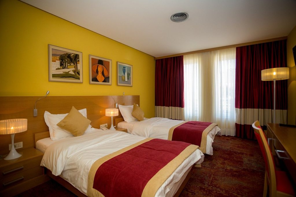 visitshkoder-hotel-colosseo (5) svg+xml;charset=utf - VisitShkoder